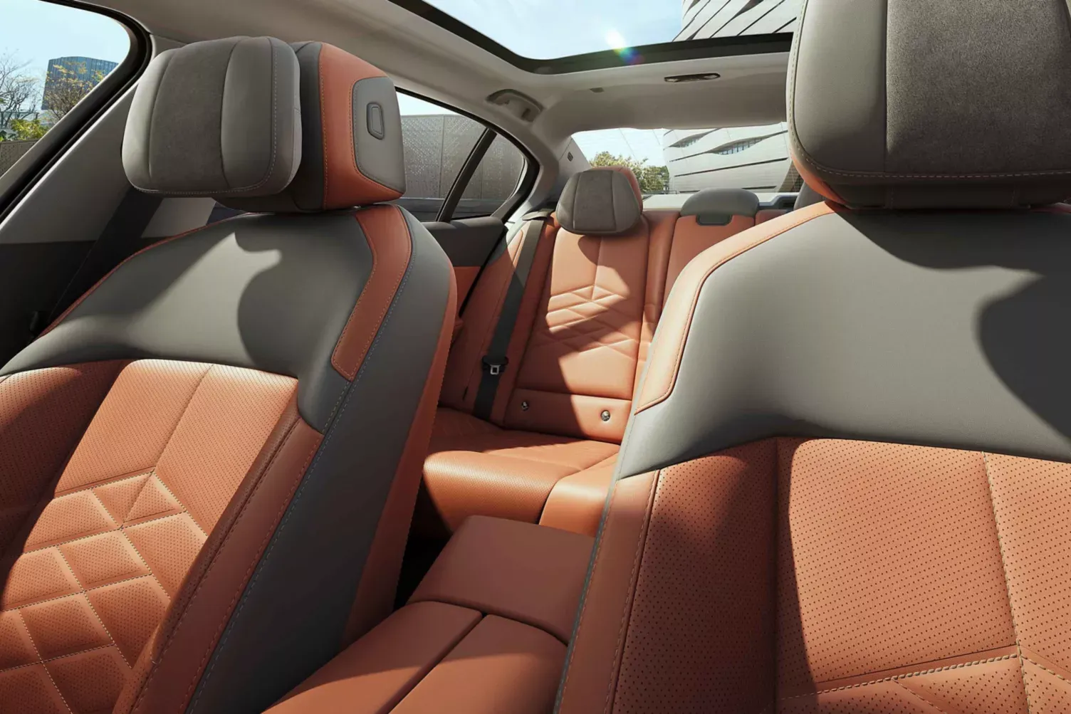 bmw-5-series-fornt-seat