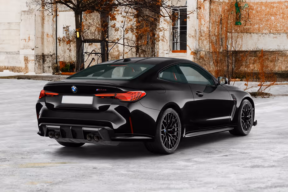 bmw-m4-cs-rear-right-view