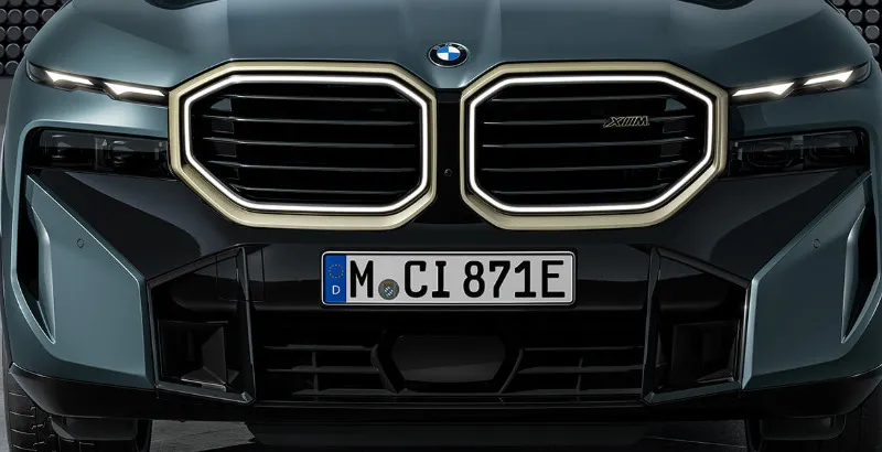 bmw-xm-grill
