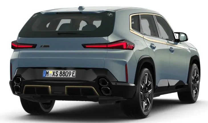bmw-xm-rear-right-view