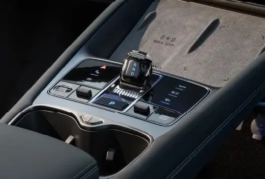 byd-sealion-7-cup-holder