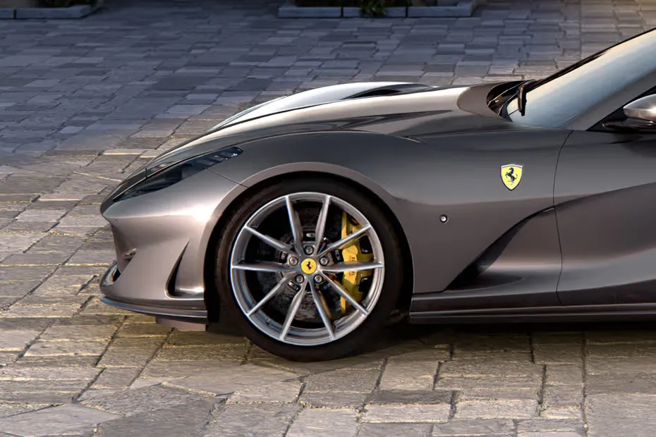 ferrari-812-alloy-wheel