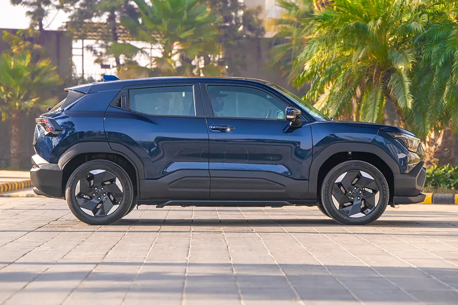 maruti-e-vitara-front-right-view