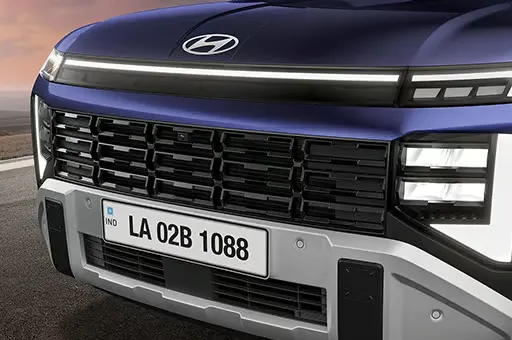 hyundai-venue-dark-chrome-radiator-grille