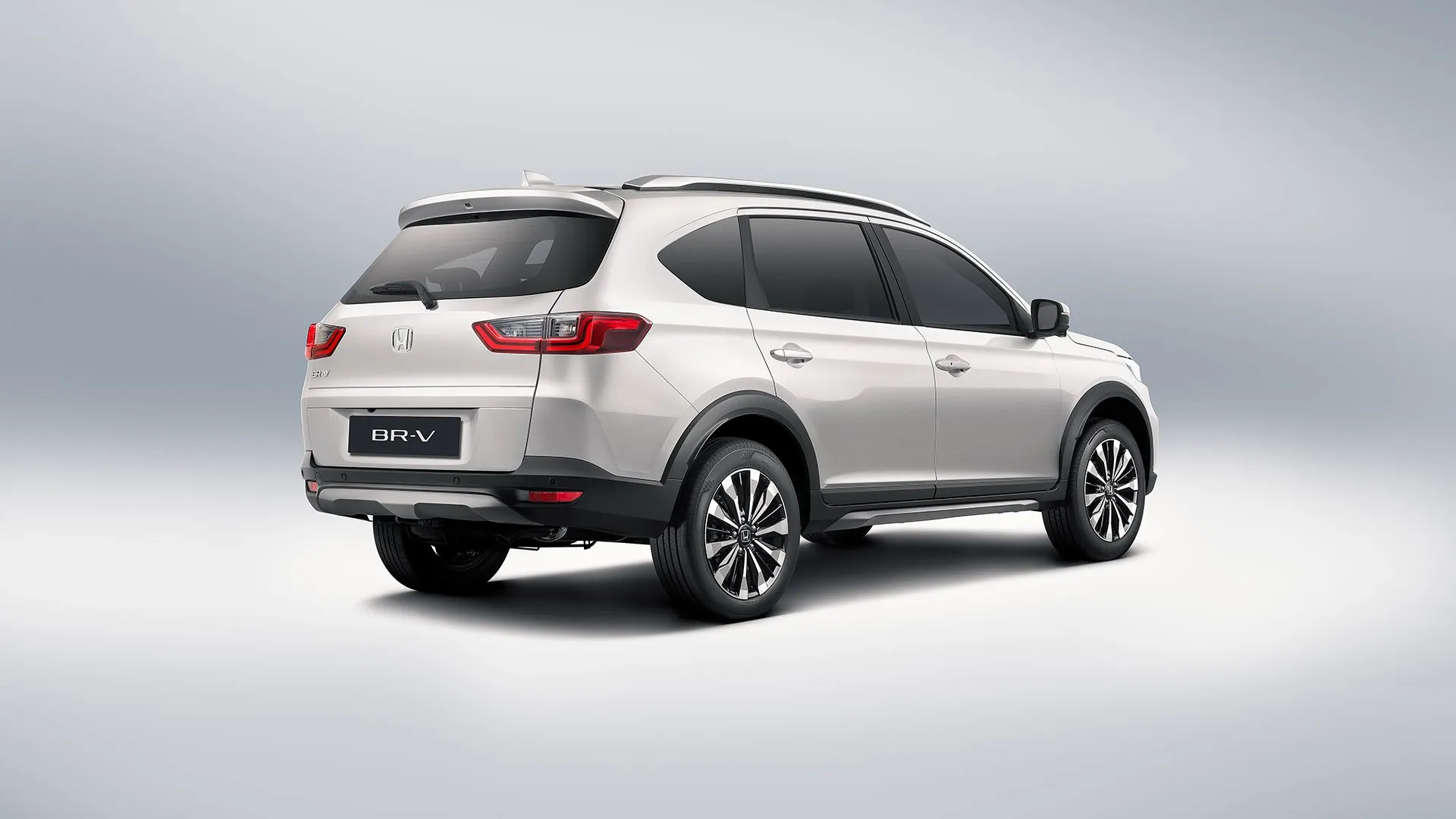 honda-brv-rear-left-view