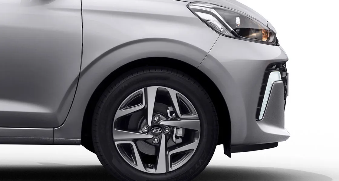 hyundai-aura-alloy-wheel