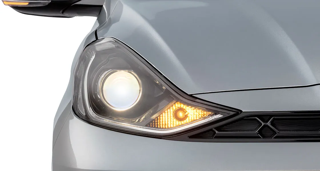 hyundai-aura-headlights