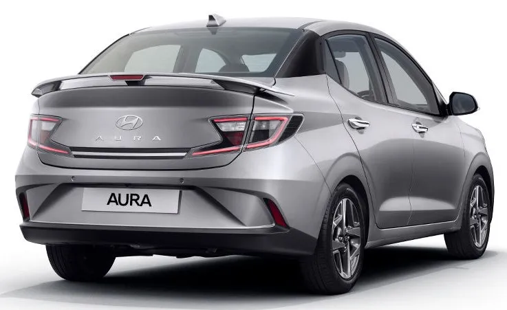 hyundai-aura-rear-right-view