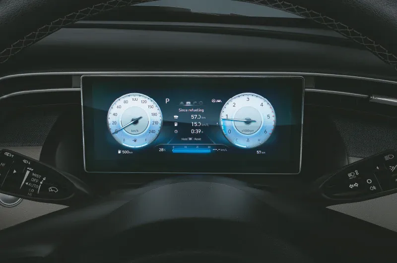 hyundai-tucson-instrument-console
