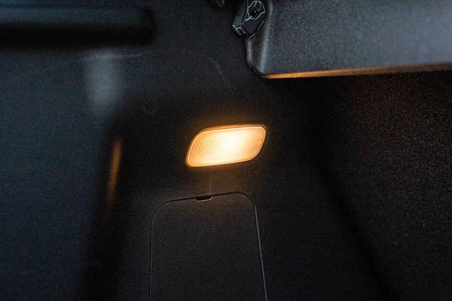 hyundai-venue-n-line-boot-lights