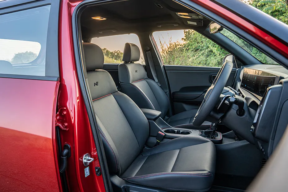 hyundai-venue-n-line-door-view