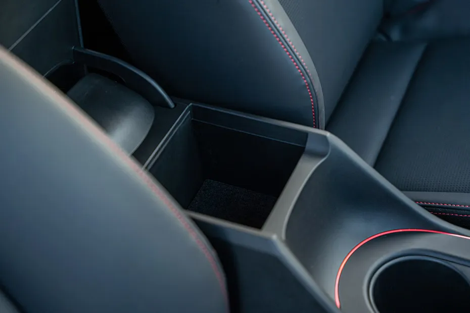 hyundai-venue-n-line-front-arm-rest-storage