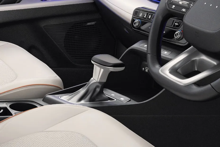 hyundai-verna-gear-shifter