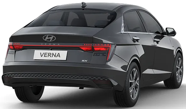 hyundai-verna-rear-right-view