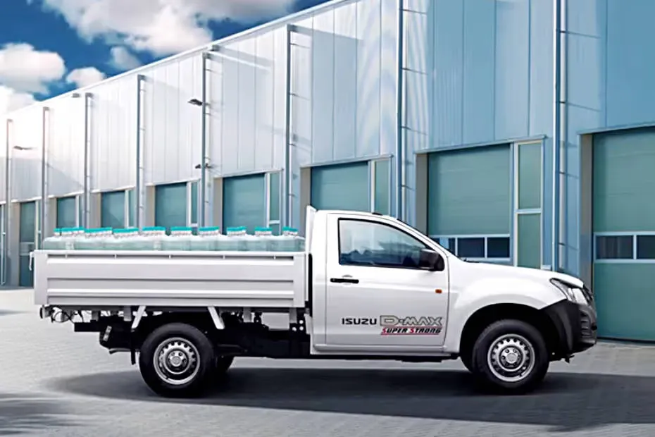 isuzu-d-max-right-view