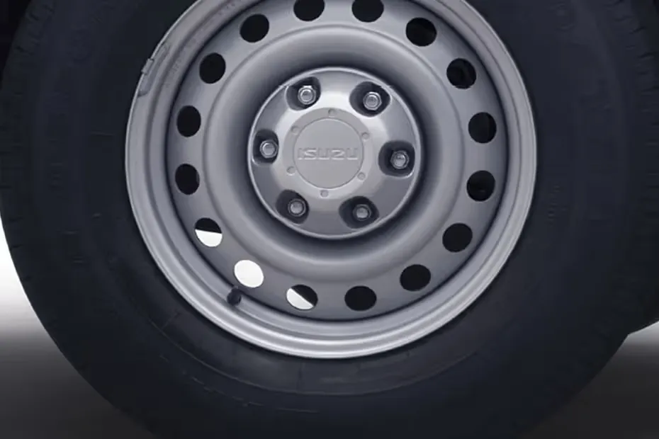 isuzu-s-cab-wheel