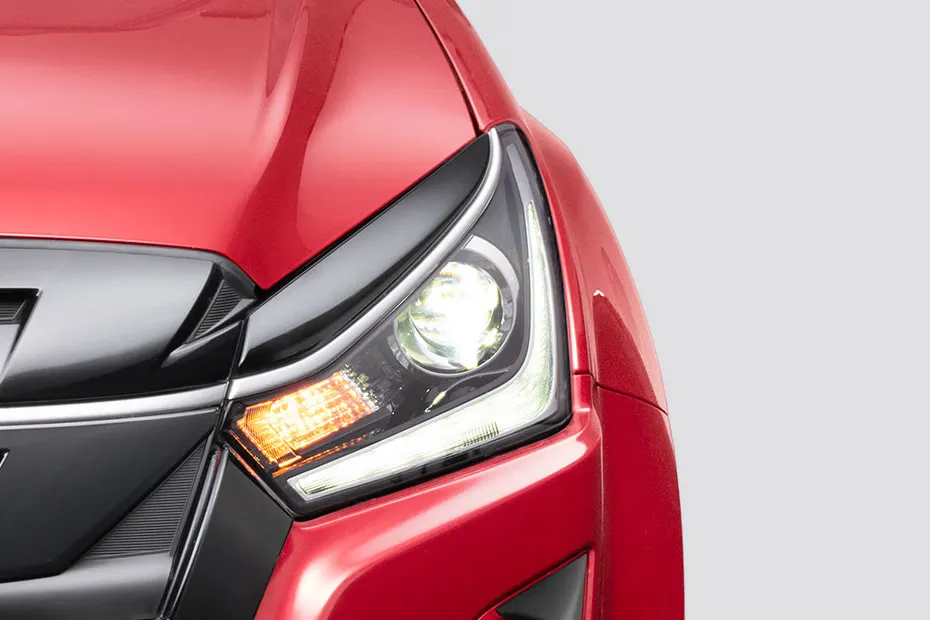 isuzu-v-cross-headlight