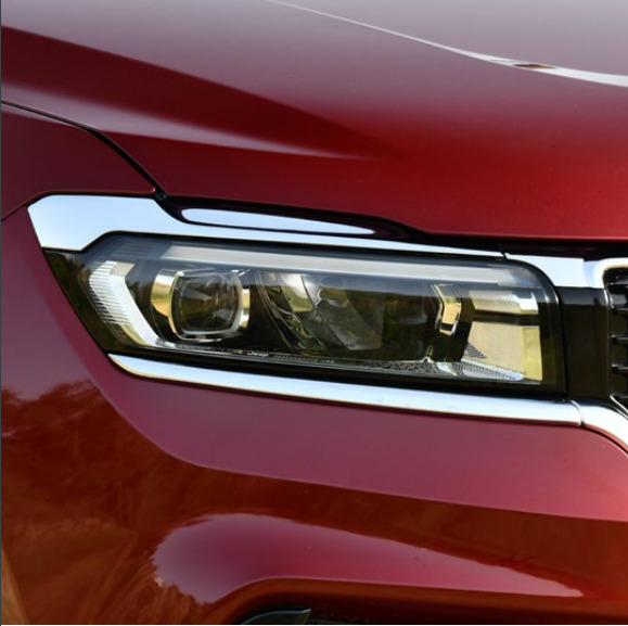 jeep-meridian-headlight