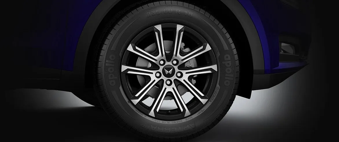 mahindra-XUV-700-alloy-wheel
