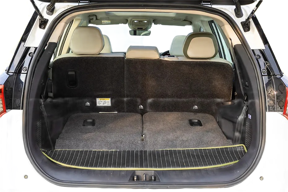 mahindra-xev-9s-boot-space