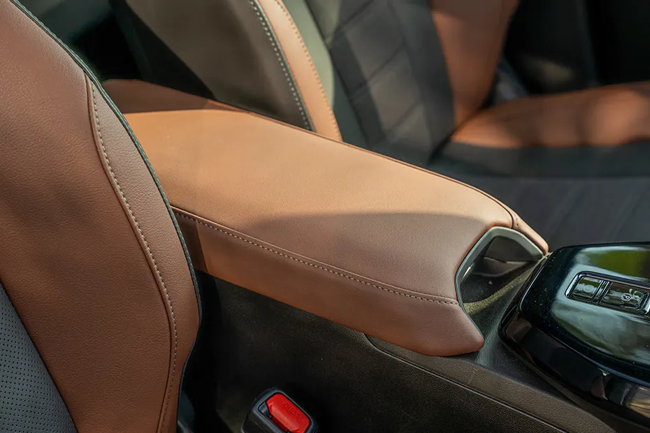 maruti-e-vitara-front-armrest