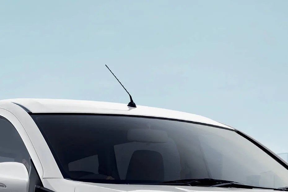 maruti-suzuki-ertiga-tour-antenna