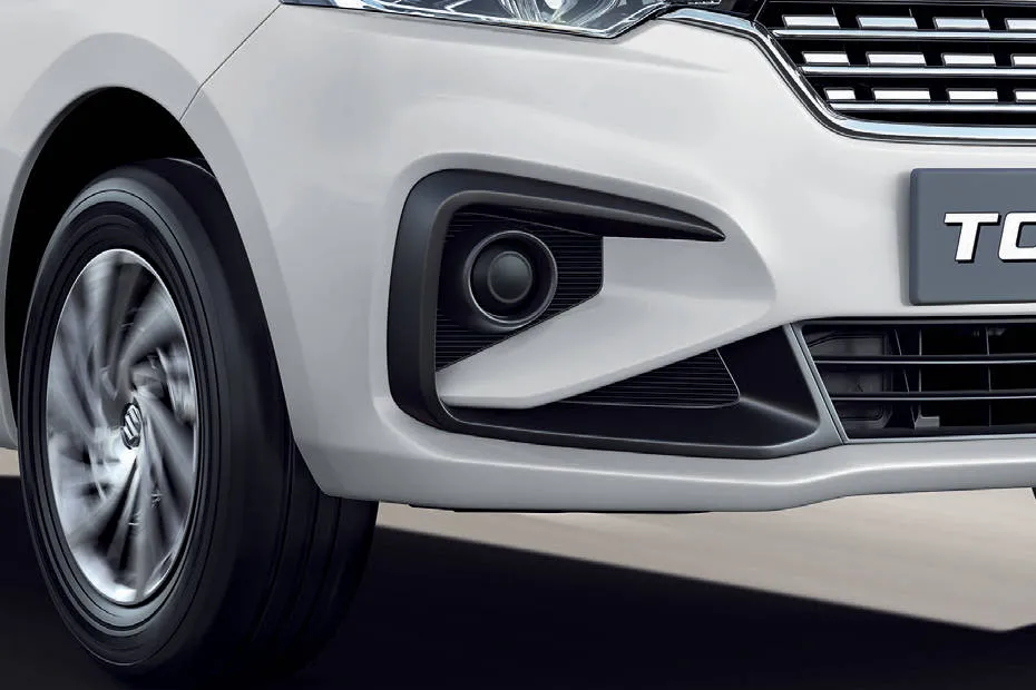 maruti-suzuki-ertiga-tour-front-fog-lamp
