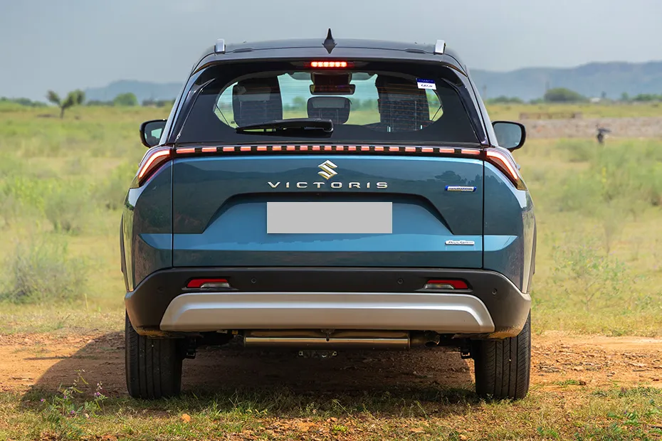 maruti-victoris-rear-view