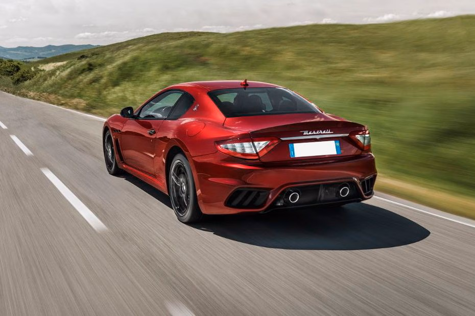 maserati-granturismo-exhaust-pipe