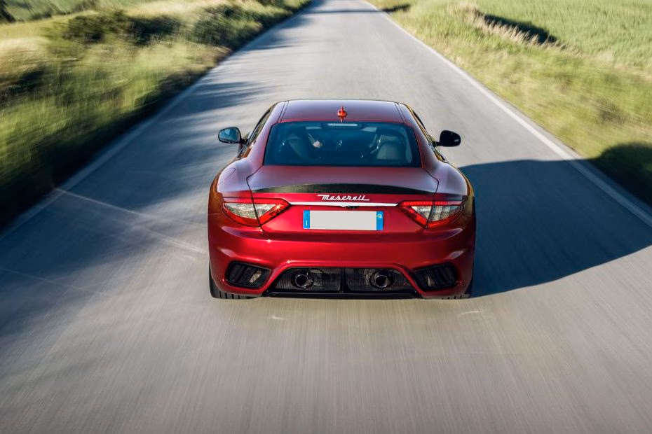 maserati-granturismo-rear-view