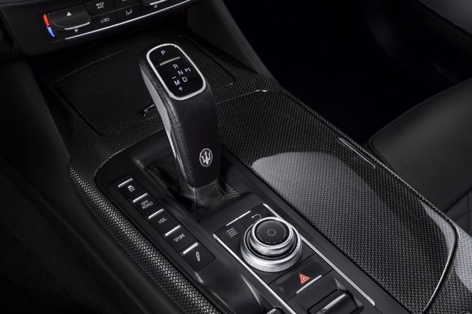 maserati-levante-gear-shifter