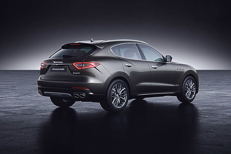 maserati-levante-rear-right-view