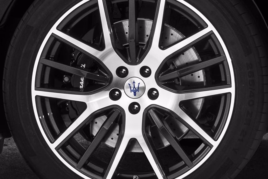 maserati-levante-wheel