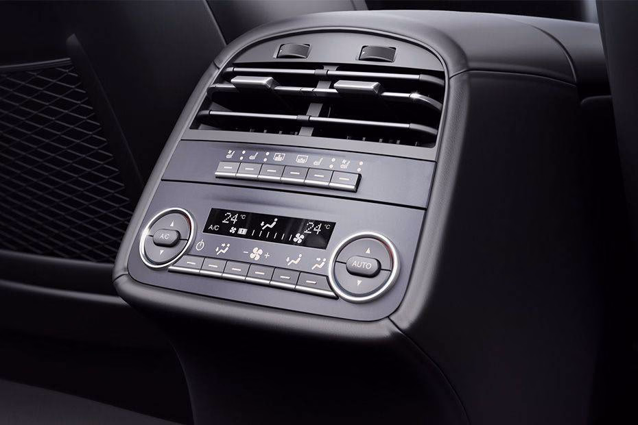 maserati-quattroporte-rear-ac-vents