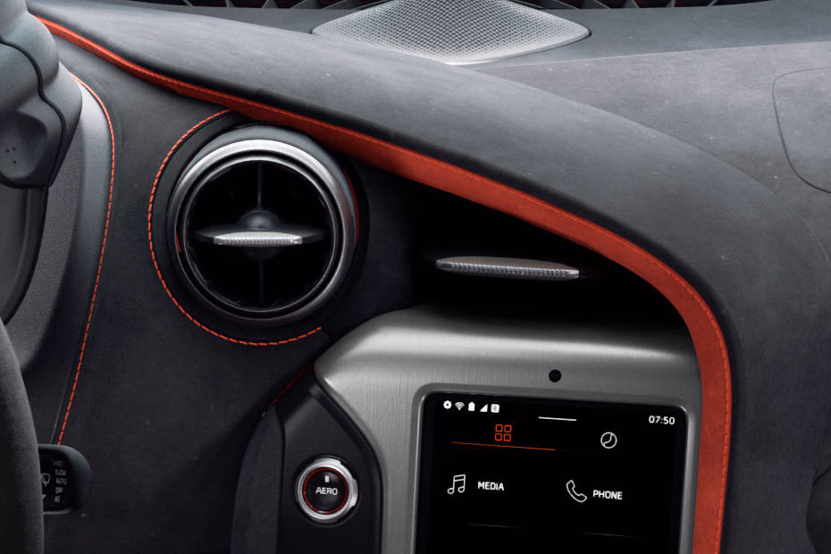 mclaren-750s-ac-vents