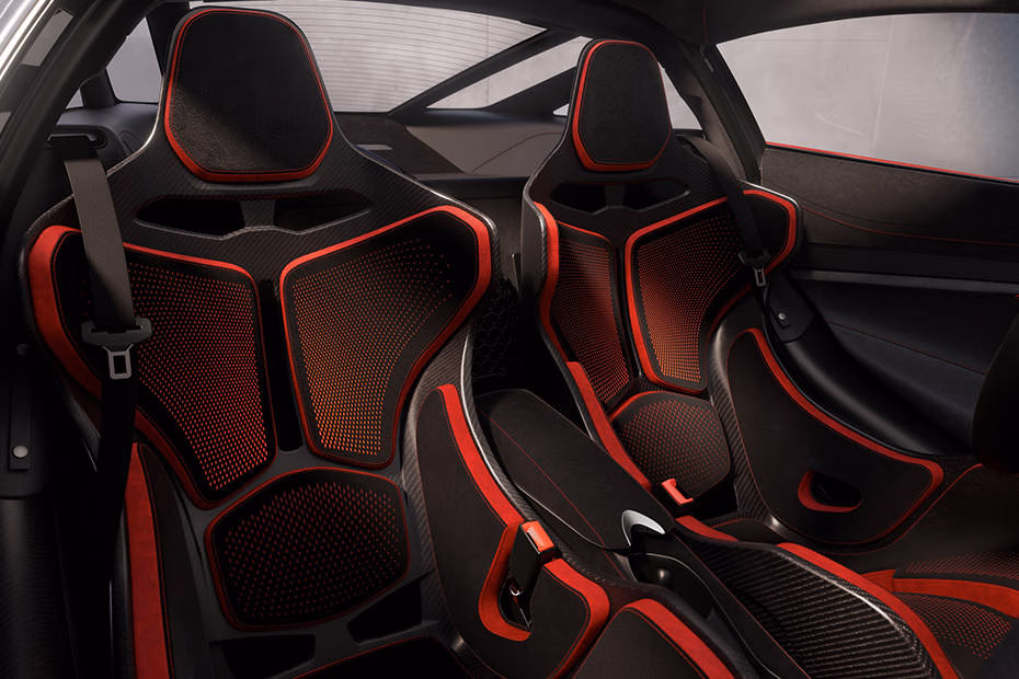 mclaren-750s-door-view