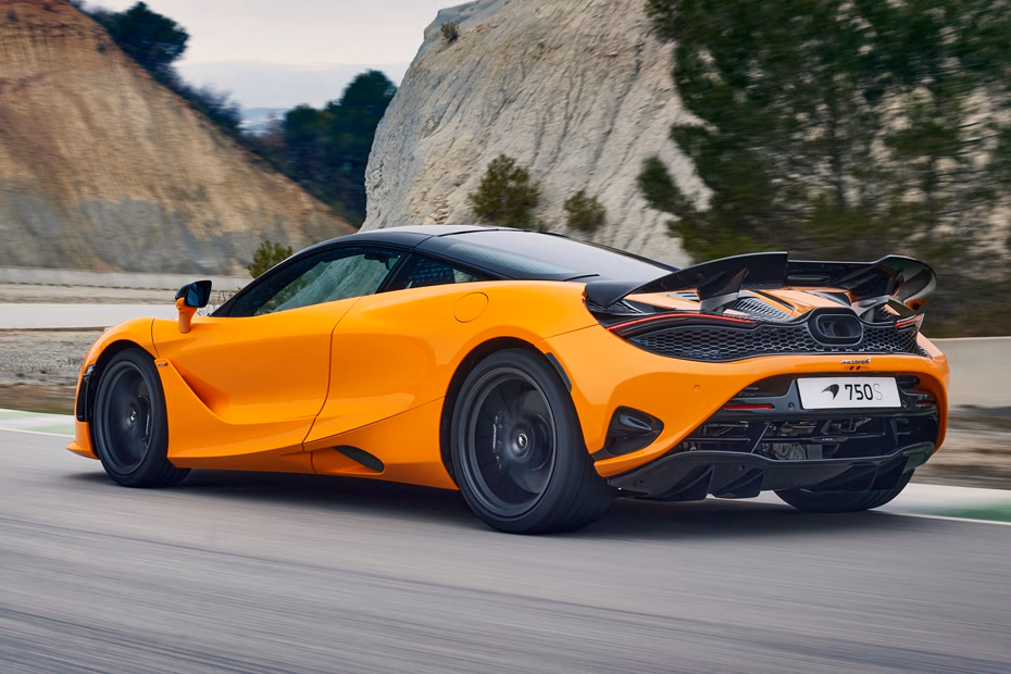 mclaren-750s-rear-left-view