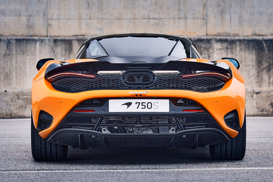 mclaren-750s-rear-view