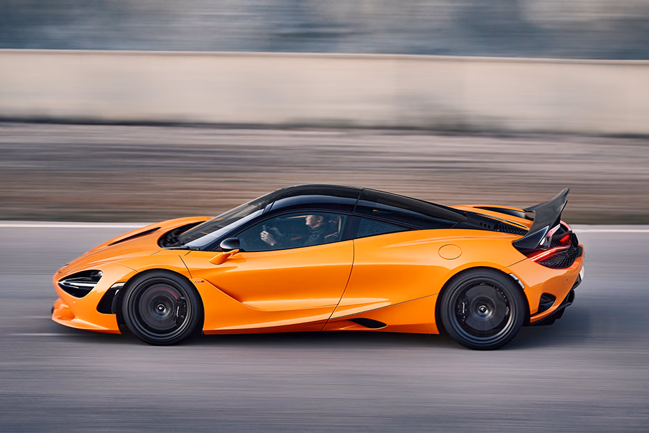 mclaren-750s-side-view
