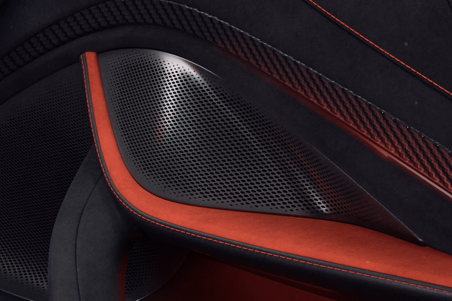 mclaren-750s-speakers