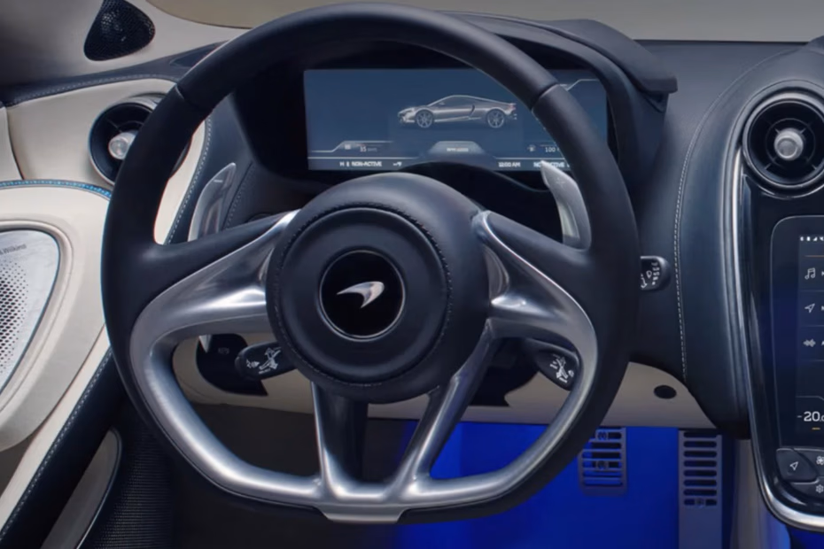 mclaren-gt-steering-wheel