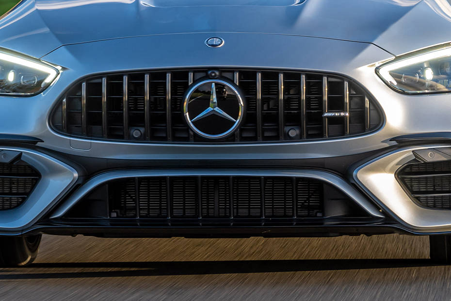 mercedes-benz-amg-c-63-grille