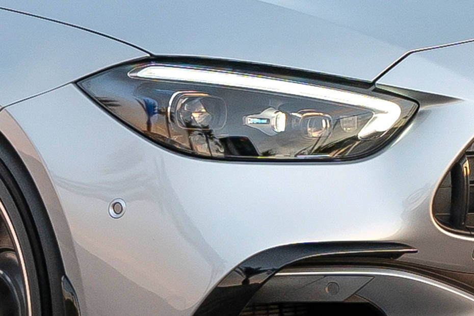 mercedes-benz-amg-c-63-headlight