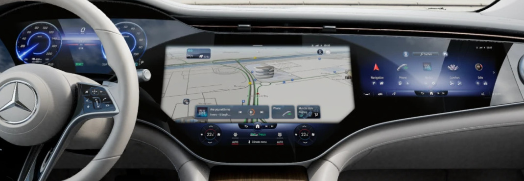 mercedes-benz-amg-eqs-infotainment-system