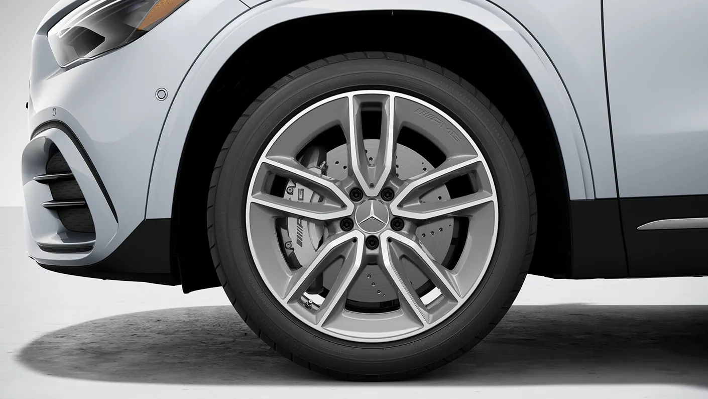 mercedes-benz-amg-gla-35-alloy-wheel