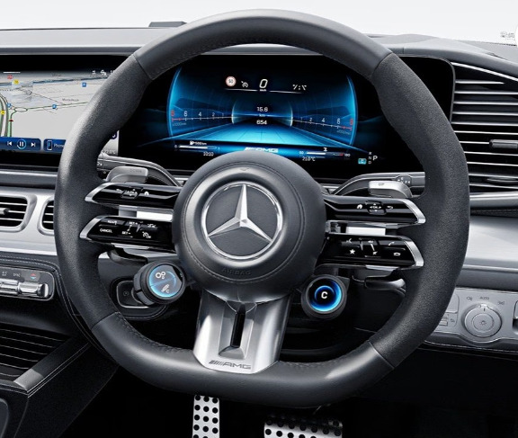 mercedes-benz-amg-gt-4-door-coupe-steering-with-control