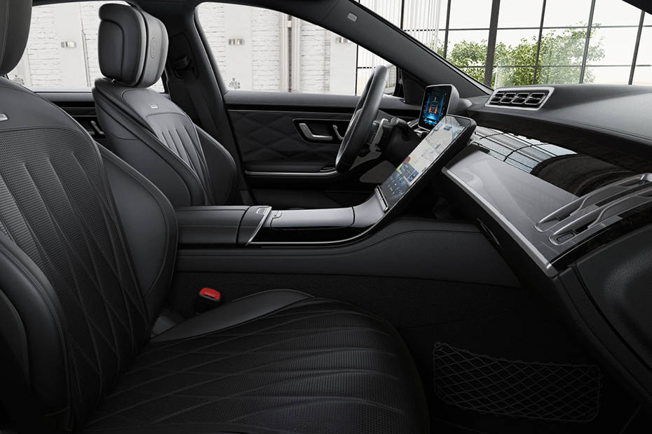 mercedes-benz-amg-s-63-door-view-of-driver-seat