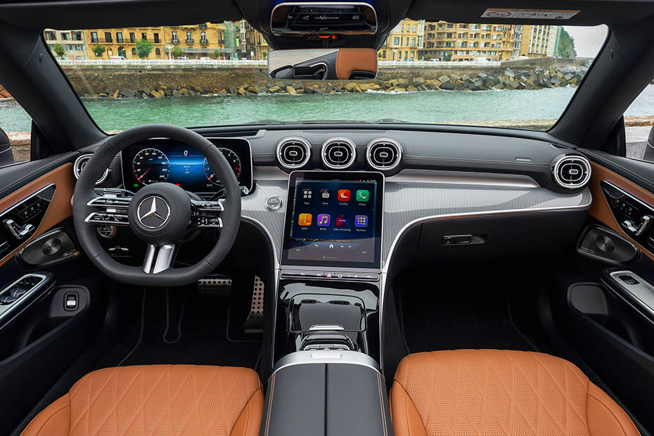 mercedes-benz-cle-cabriolet-dash-board