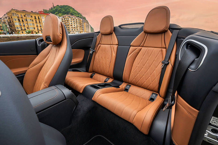 mercedes-benz-cle-cabriolet-rear-seats