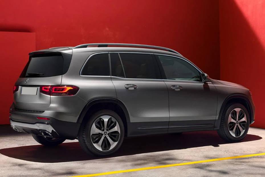 mercedes-benz-glb-rear-right-view